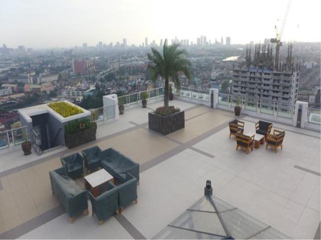 Sorrel Residences Condo Apartment By Fe Manila Eksteriør bilde